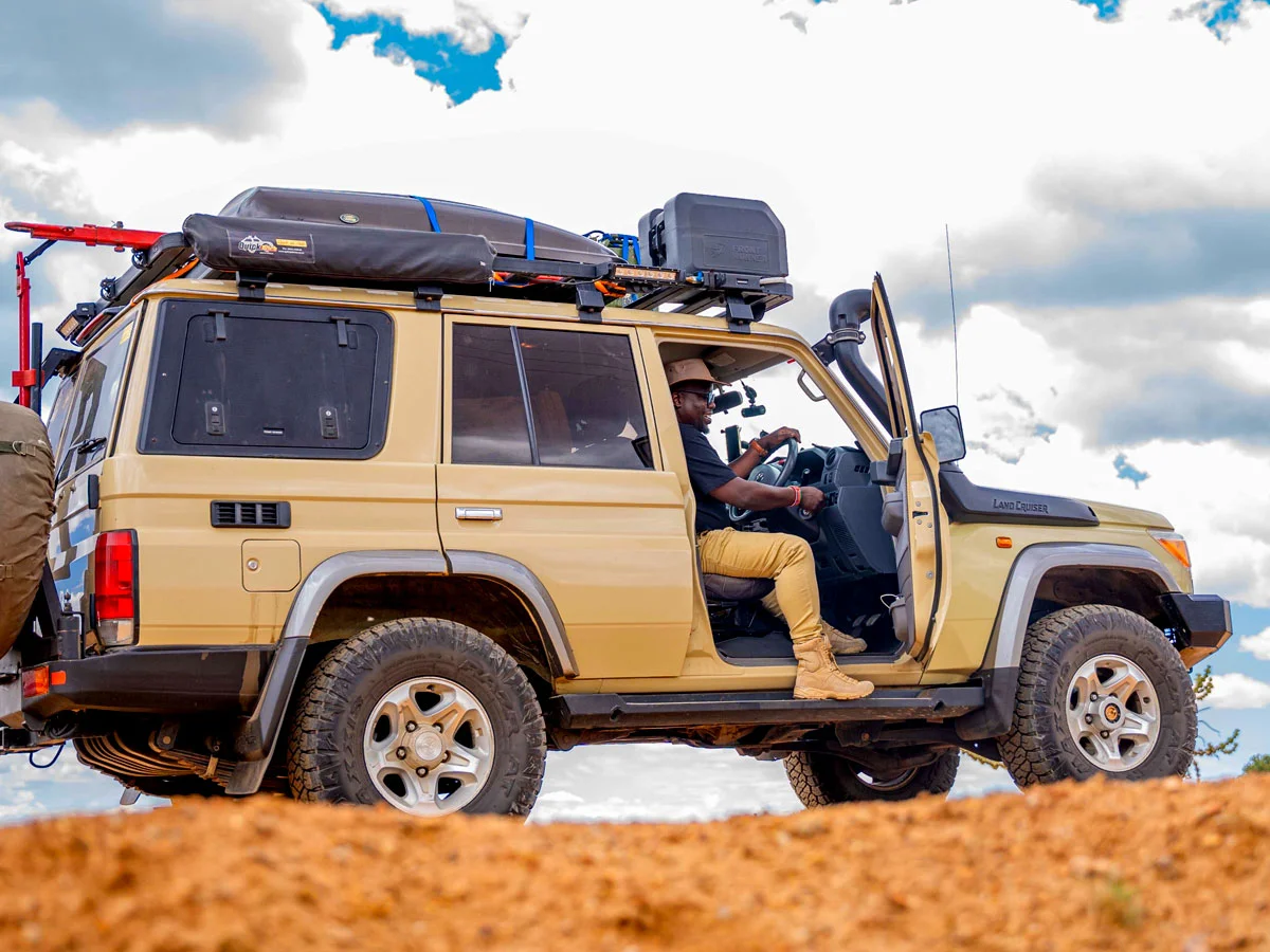 why-use-professional-driver-guide-for-gorilla-safaris