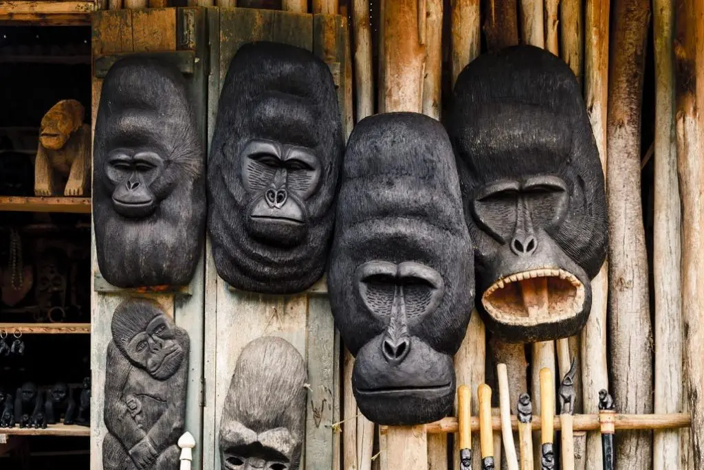 best-souvenirs-to-buy-on-uganda-safaris