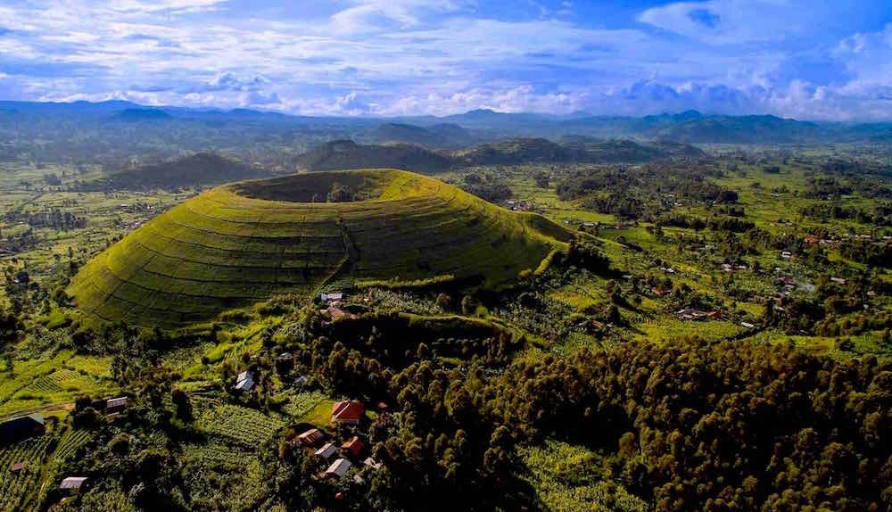 volcano-hiking-tours-in-kisoro-uganda