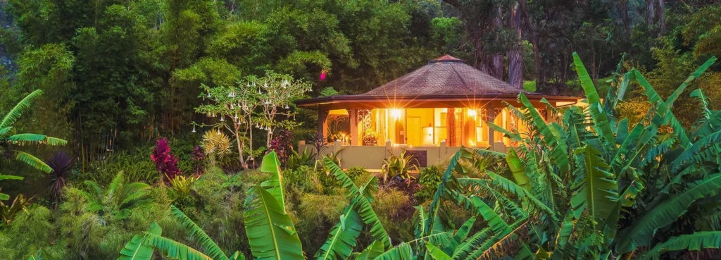 Where to Stay Near Volcanoes National Park