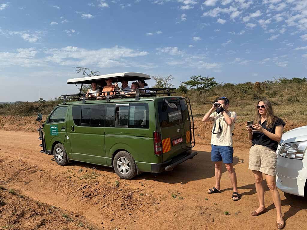 family-gorilla-trekking-experiences-uganda